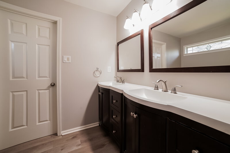 1,735/Mo, 7413 Tack Cv Southaven, MS 38671 Bathroom View