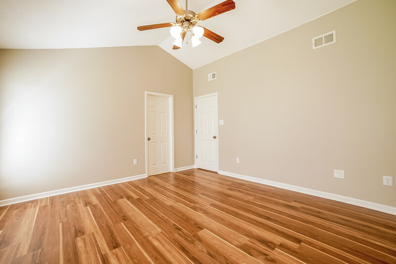 2,710/Mo, 7089 Willow Point Dr Horn Lake, MS 38637 Main Bedroom View