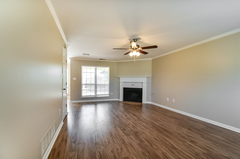 1,970/Mo, 2121 Ansley Park Ln Southaven, MS 38672 Living Room View