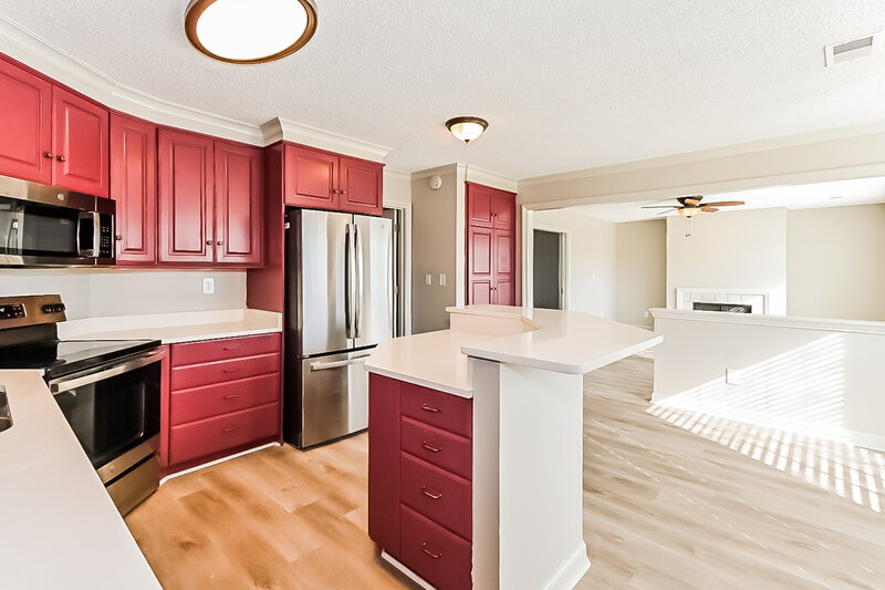2,200/Mo, 7170 Fox Creek Dr Olive Branch, MS 38654 Kitchen View 2