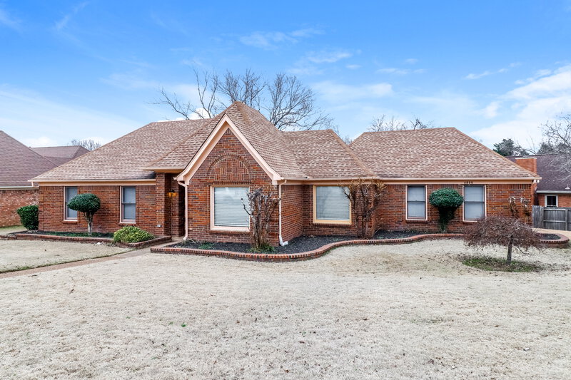 1,755/Mo, 4800 Harvest Knoll Cv S Memphis, TN 38125 Front View
