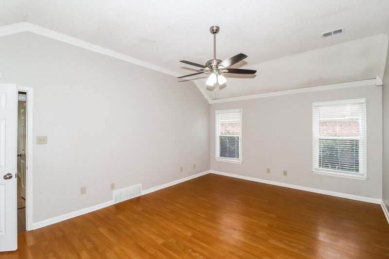1,755/Mo, 4800 Harvest Knoll Cv S Memphis, TN 38125 Main Bedroom View 2