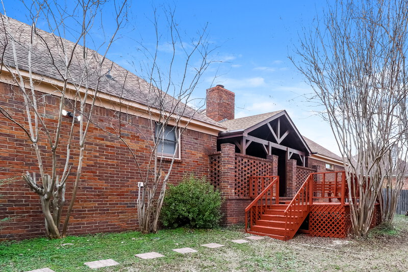 1,755/Mo, 4800 Harvest Knoll Cv S Memphis, TN 38125 Rear View