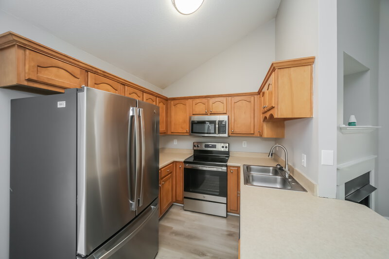 1,580/Mo, 2731 Maggie Woods Pl Arlington, TN 38002 Kitchen View