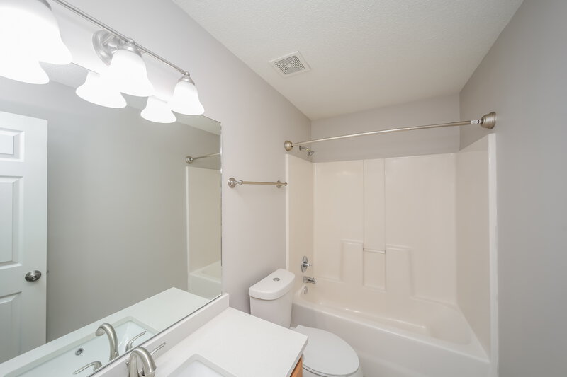 1,580/Mo, 2731 Maggie Woods Pl Arlington, TN 38002 Bathroom View