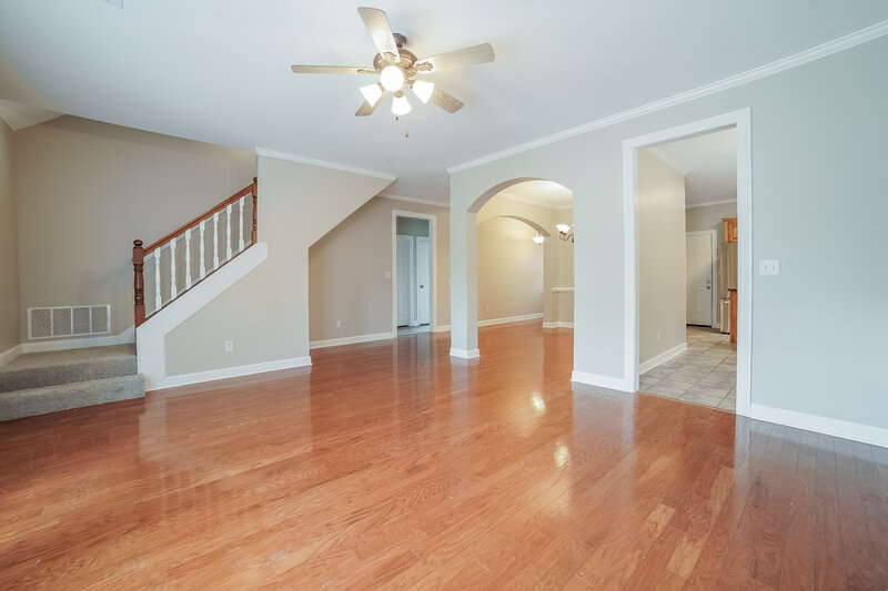 3,210/Mo, 2875 Liverpool Ln Southaven, MS 38671 Living Room View 2