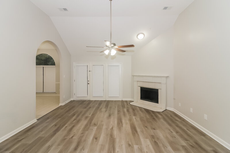 2,890/Mo, 636 Old River Cv Cordova, TN 38018 Living Room View