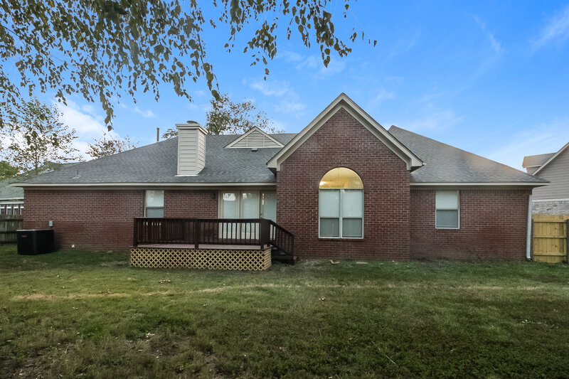 2,890/Mo, 636 Old River Cv Cordova, TN 38018 Rear View