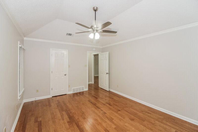 1,920/Mo, 1502 Appling Wood Cv S Cordova, TN 38016 Main Bedroom View