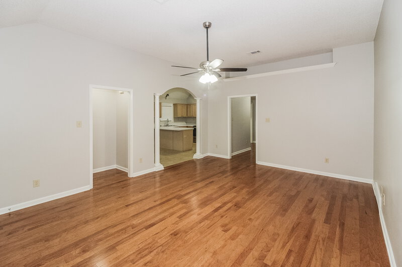 1,920/Mo, 1502 Appling Wood Cv S Cordova, TN 38016 Main Bedroom View 2