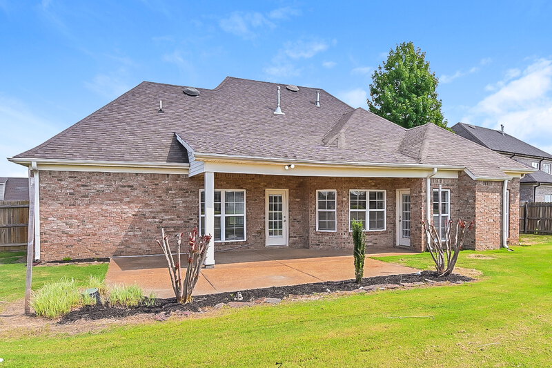 2,325/Mo, 2807 Malabar Pl Southaven, MS 38672 Rear View