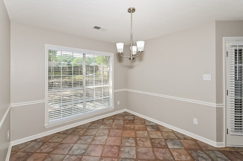 2,250/Mo, 5759 Michaelson Dr Olive Branch, MS 38654 Dining Room View