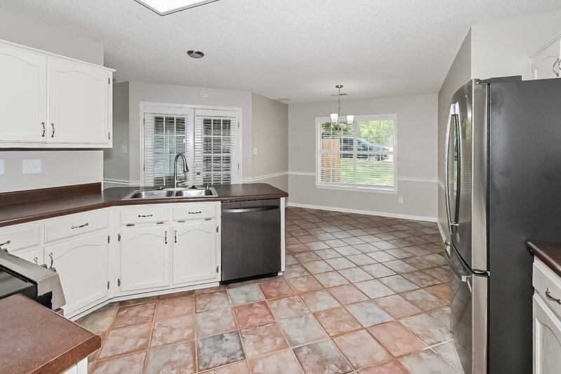 2,250/Mo, 5759 Michaelson Dr Olive Branch, MS 38654 Kitchen View
