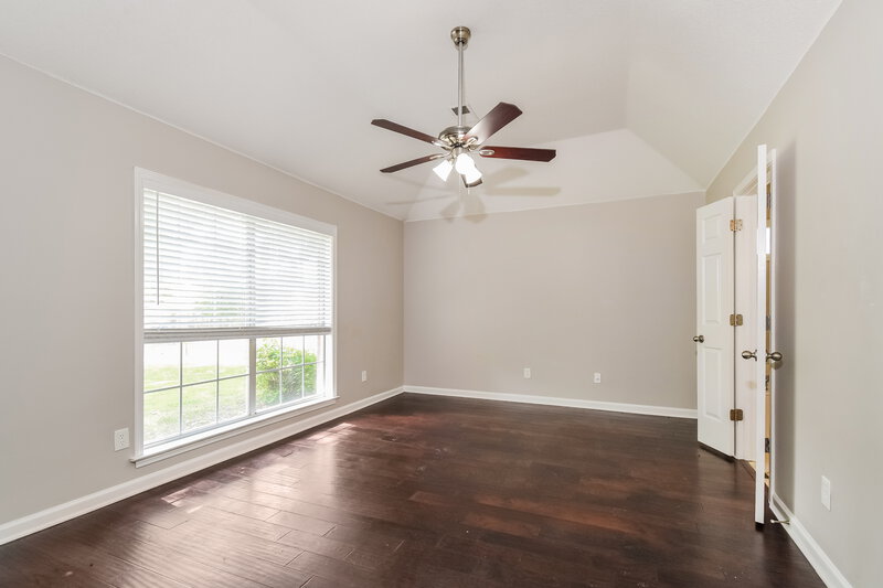 2,165/Mo, 5759 Michaelson Dr Olive Branch, MS 38654 Main Bedroom View