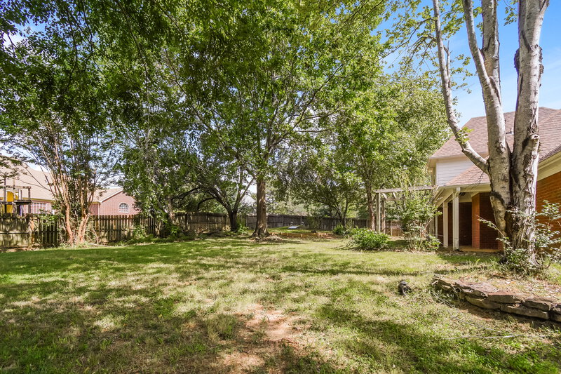 2,165/Mo, 5759 Michaelson Dr Olive Branch, MS 38654 Backyard View