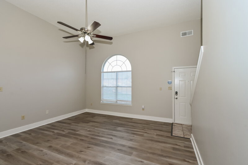 2,520/Mo, 7355 Lucia Ln Walls, MS 38680 Living Room View 2