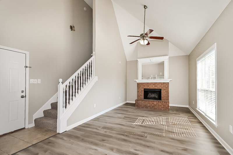 1,925/Mo, 4195 Amherst Dr Olive Branch, MS 38654 Family Room View 2