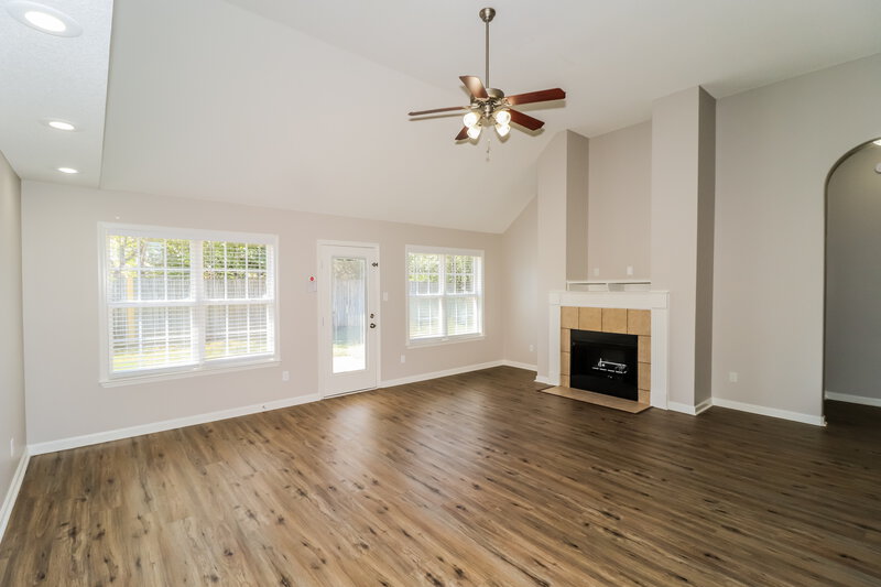 2,020/Mo, 5117 Will Fall Rd Bartlett, TN 38002 Living Room View