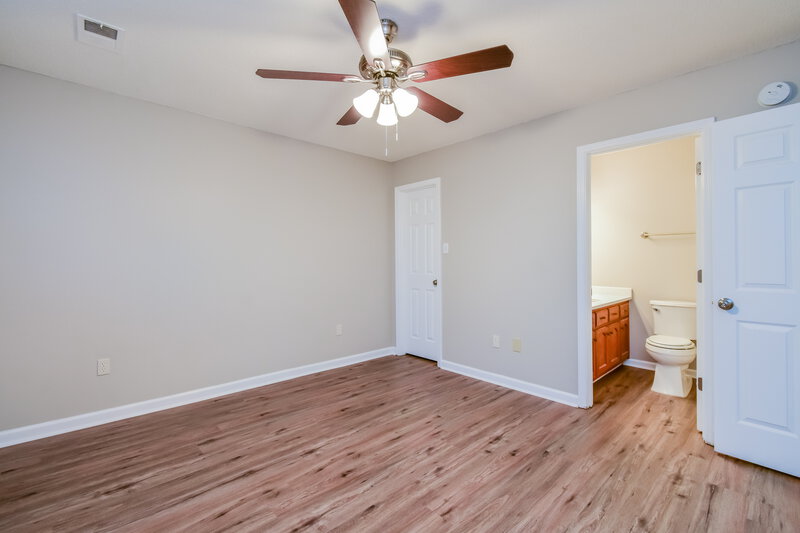 1,555/Mo, 5580 Kaitlyn Dr E Walls, MS 38680 Main Bedroom View