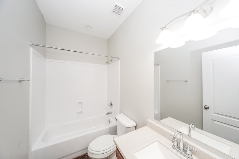 2,840/Mo, 6758 Greyhawk Cv S Olive Branch, MS 38654 Bathroom View