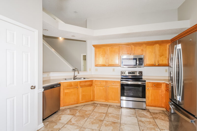 2,005/Mo, 1700 Torrington Ct Cordova, TN 38016 Kitchen View