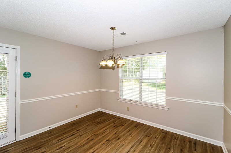 2,015/Mo, 10087 Keely Dr Olive Branch, MS 38654 Dining Room View