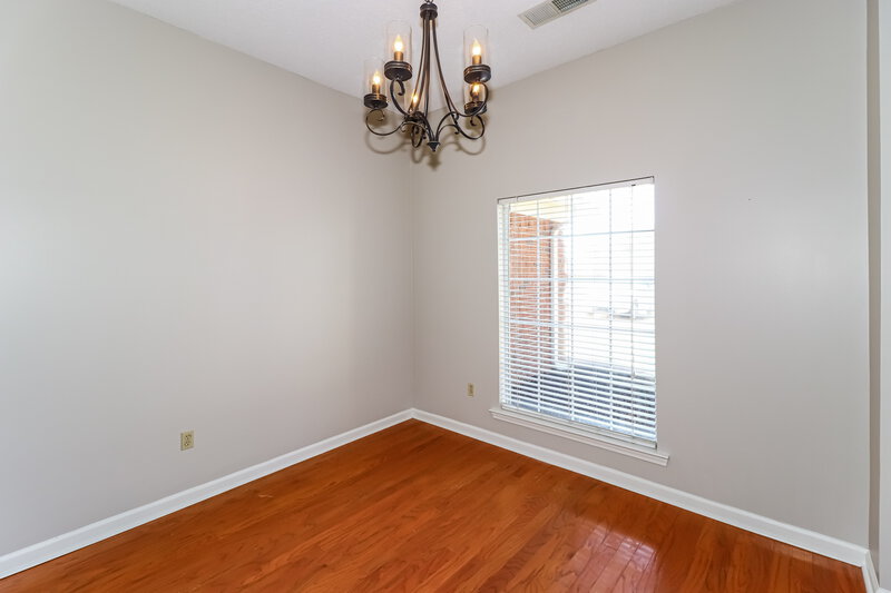 2,015/Mo, 10087 Keely Dr Olive Branch, MS 38654 Breakfast Nook View