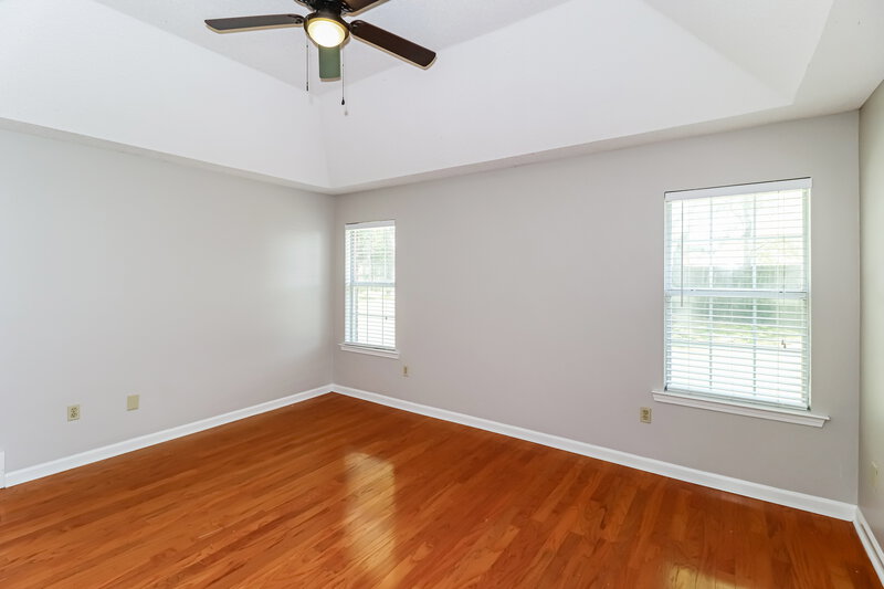 2,015/Mo, 10087 Keely Dr Olive Branch, MS 38654 Main Bedroom View