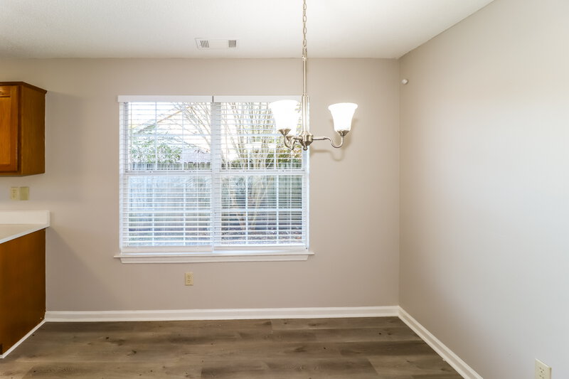 1,570/Mo, 180 Pine Ridge Ln Oakland, TN 38060 Dining Room View