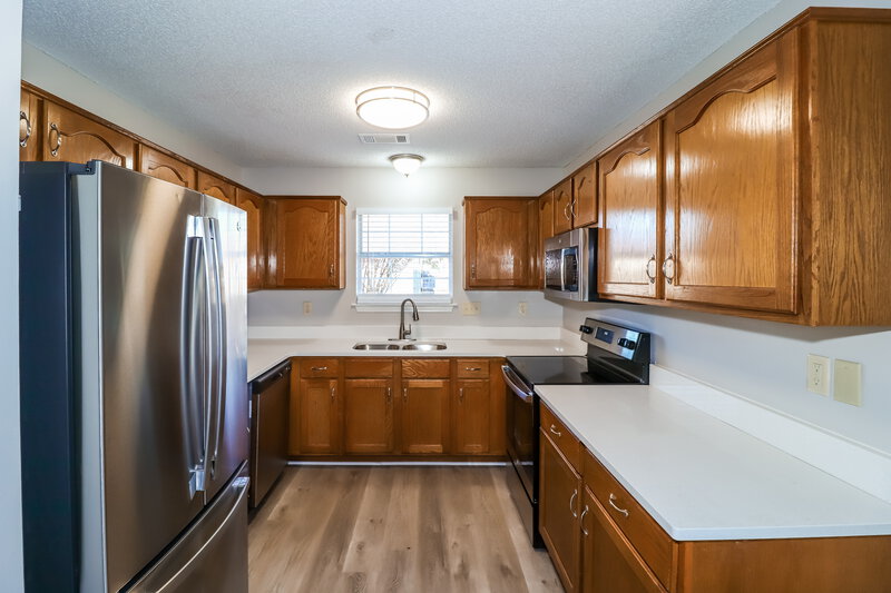 1,570/Mo, 180 Pine Ridge Ln Oakland, TN 38060 Kitchen View