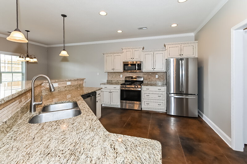 2,140/Mo, 3475 Avis Ln Southaven, MS 38672 Kitchen View 2