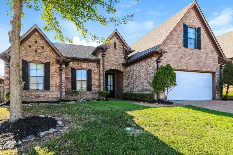 2,010/Mo, 4251 Blake Cir Olive Branch, MS 38654 Front View