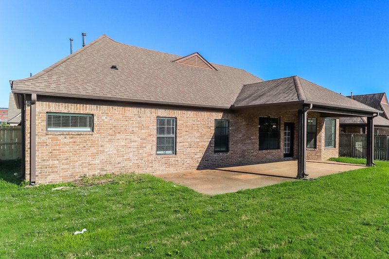2,010/Mo, 4251 Blake Cir Olive Branch, MS 38654 Rear View 2