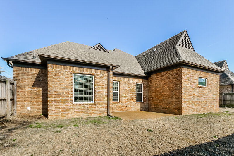 2,180/Mo, 45 Green Hills Dr Oakland, TN 38060 Rear View