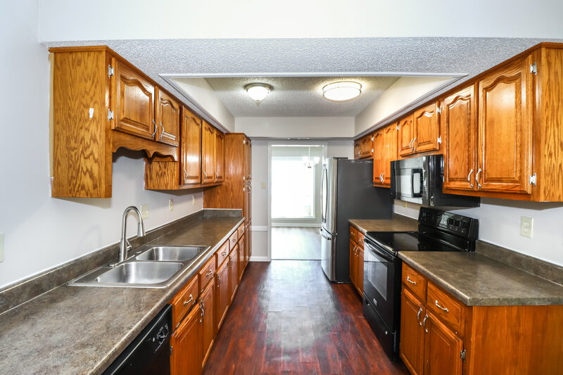2,165/Mo, 631 Betty Boyd Ln Atoka, TN 38004 Kitchen View 2