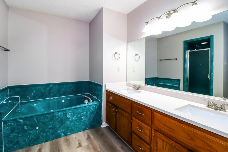 2,165/Mo, 631 Betty Boyd Ln Atoka, TN 38004 Main Bathroom View