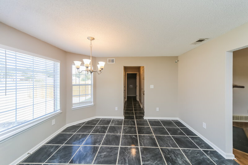 1,600/Mo, 6886 Fox Briar Cv Walls, MS 38680 Dining Room View