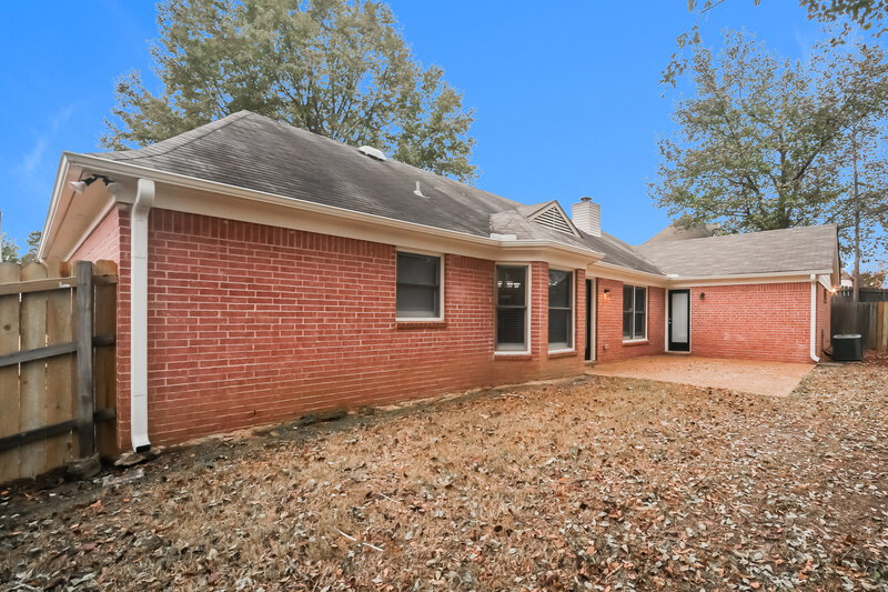 1,905/Mo, 7924 Tankard Dr Memphis, TN 38125 Rear View