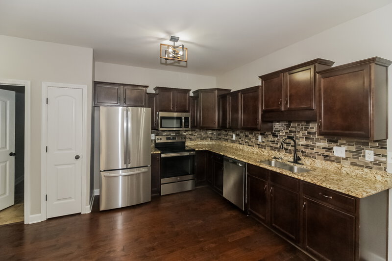 2,285/Mo, 5112 Delaney Valley Ln Bartlett, TN 38002 Kitchen View