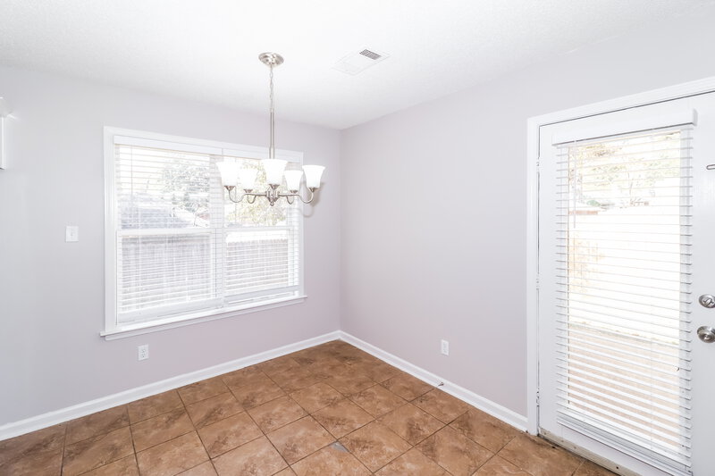 1,670/Mo, 5714 Pecan Trace Dr Memphis, TN 38135 Dining Room View