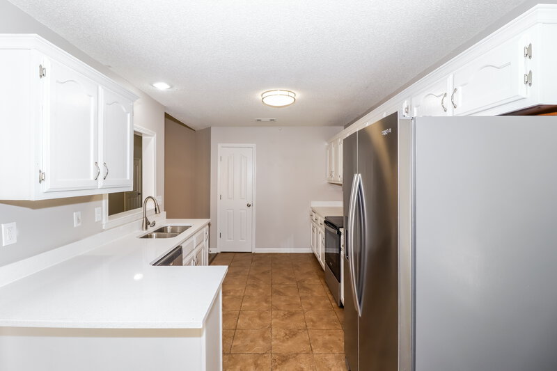 1,670/Mo, 5714 Pecan Trace Dr Memphis, TN 38135 Kitchen View