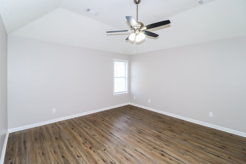 1,670/Mo, 5714 Pecan Trace Dr Memphis, TN 38135 Main Bedroom View