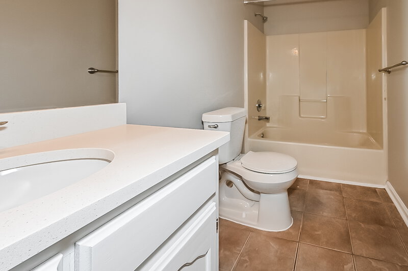 2,630/Mo, 185 Parkway Cv W Hernando, MS 38632 Bathroom View