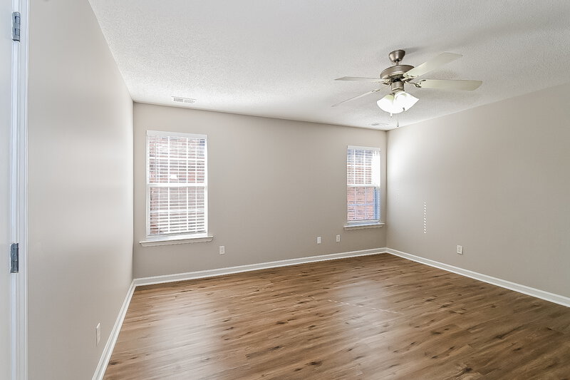 2,180/Mo, 5828 Landau Dr Southaven, MS 38671 Main Bedroom View 2
