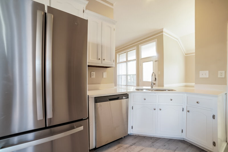 3,300/Mo, 6425 Saddletrail Dr Olive Branch, MS 38654 Kitchen View 2