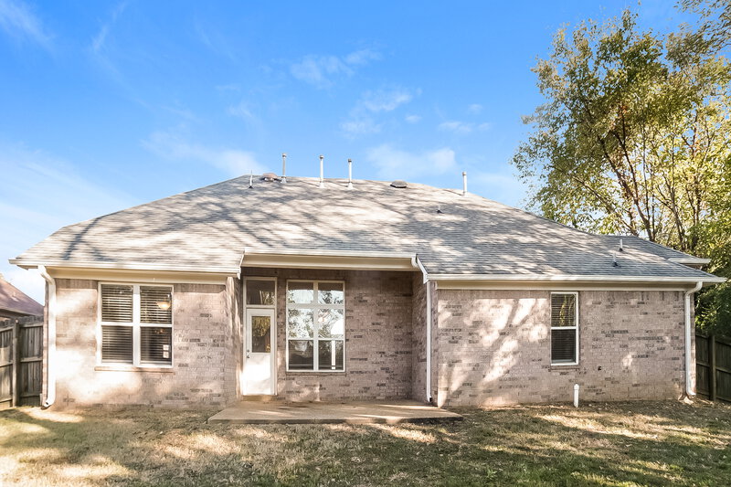 3,300/Mo, 6425 Saddletrail Dr Olive Branch, MS 38654 Rear View