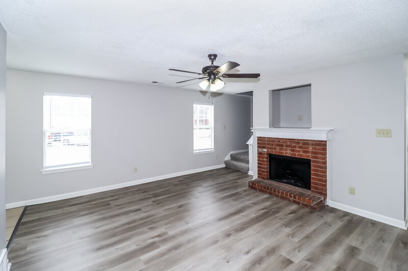 2,110/Mo, 5971 Prairie Cv Millington, TN 38053 Living Room View 2