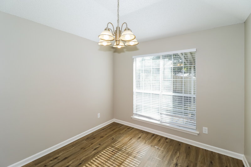 2,400/Mo, 6899 Gallop Dr Cordova, TN 38018 Dining Room View