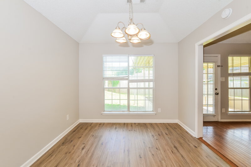 1,735/Mo, 6899 Gallop Dr Cordova, TN 38018 Dining Room View