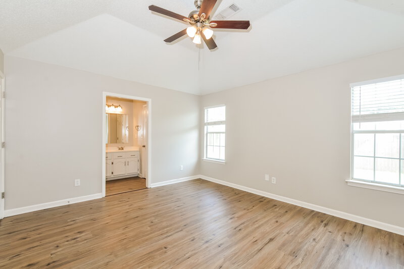 1,735/Mo, 6899 Gallop Dr Cordova, TN 38018 Main Bedroom View 2
